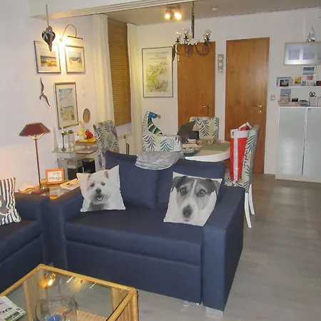 Luett Hues Apartment